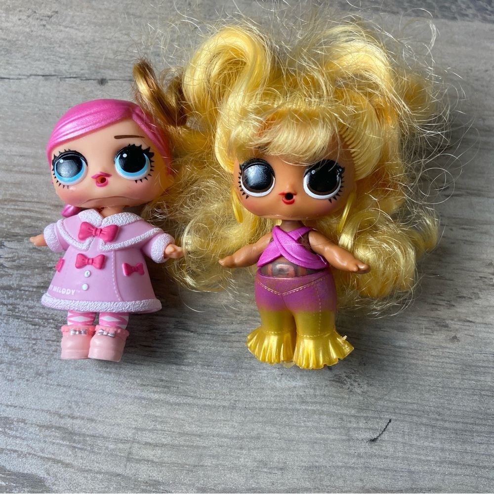 L.O.L. Surprise! Dolls with Pink and Yellow Hair‎